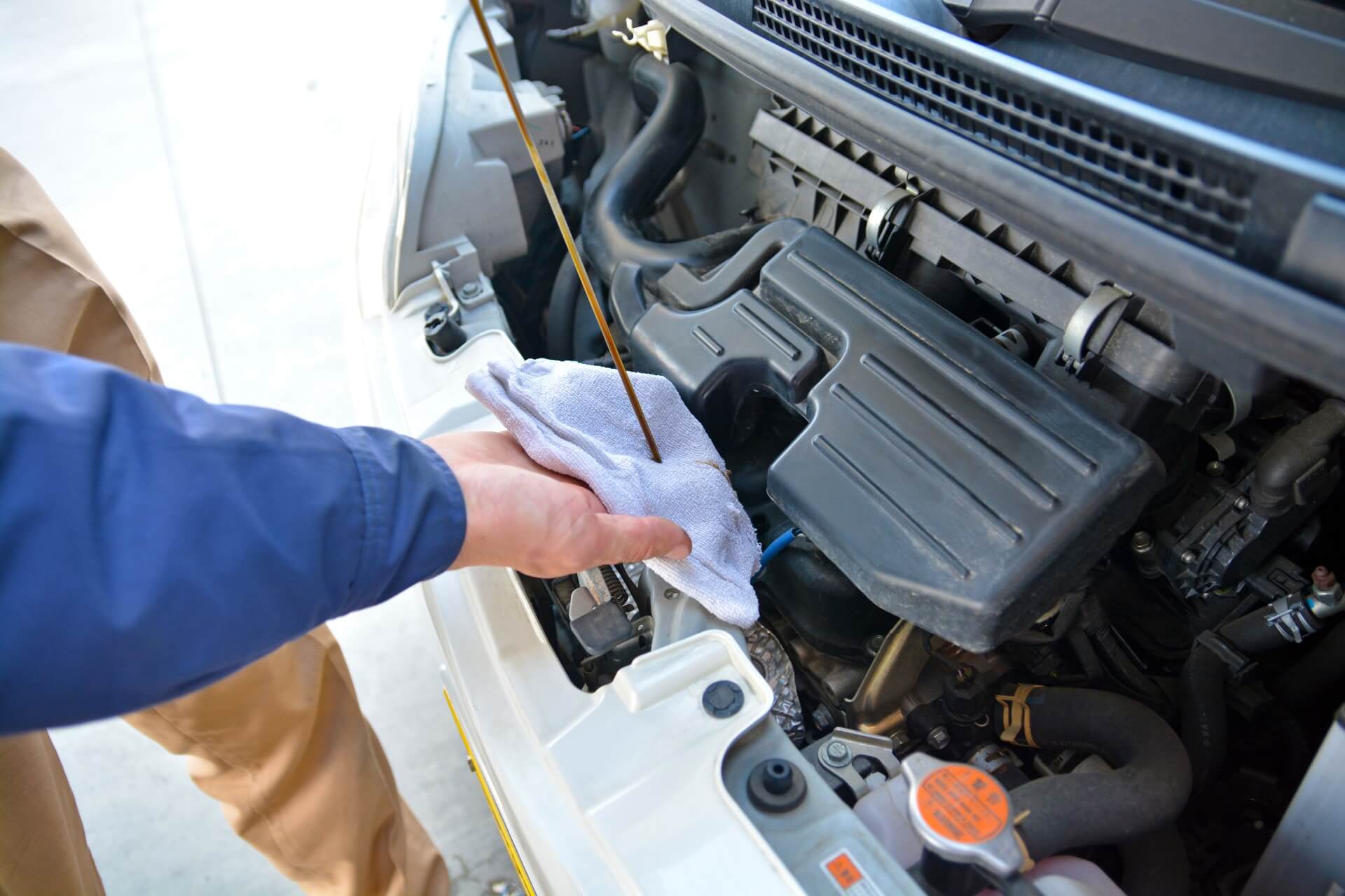 業務用ウエスに求められる吸水性と耐久性とは